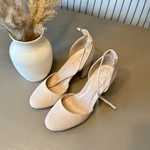 Lulu’s Nude Block Heels